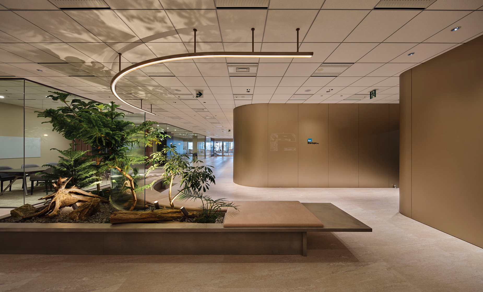 フォースタートアップス様 オフィスエントランス